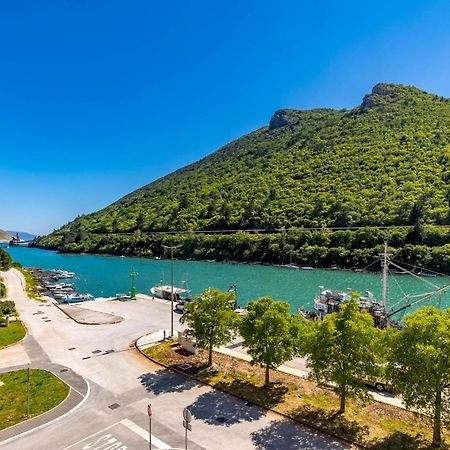 Seafront Villa Andrijana - Happy Rentals Plomin Dış mekan fotoğraf