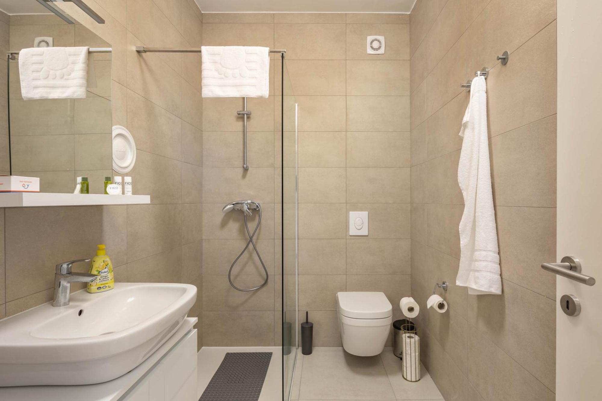 Seafront Villa Andrijana - Happy Rentals Plomin Dış mekan fotoğraf